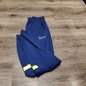 Nike soccer warmup training pants